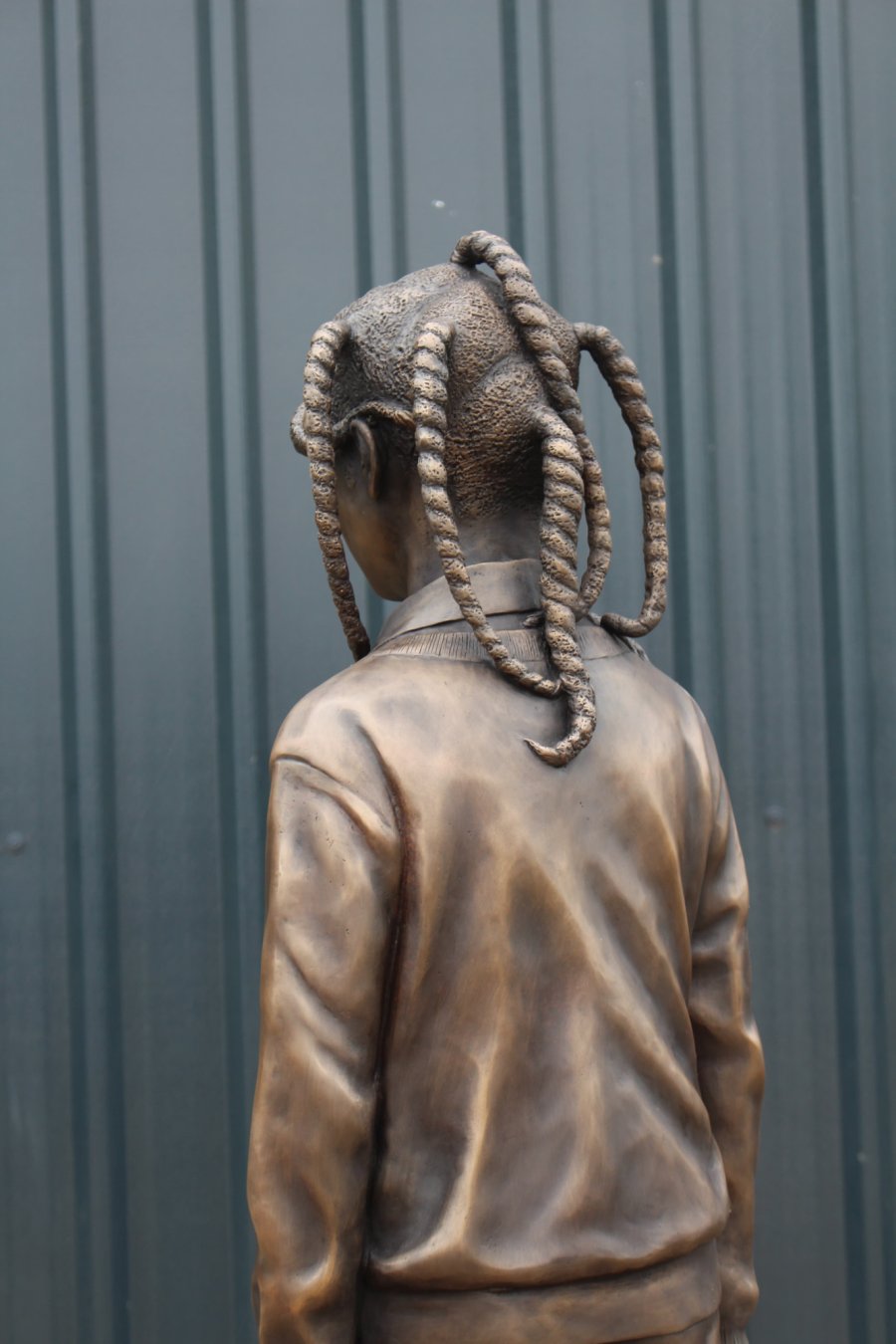 Ella Roberta Adoo-Kissi-Debrah bronze statue